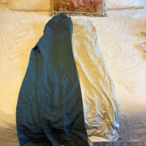 Melinda Gloss Paris pants in blue & green #paris #designer GUC 2 prs for $40
